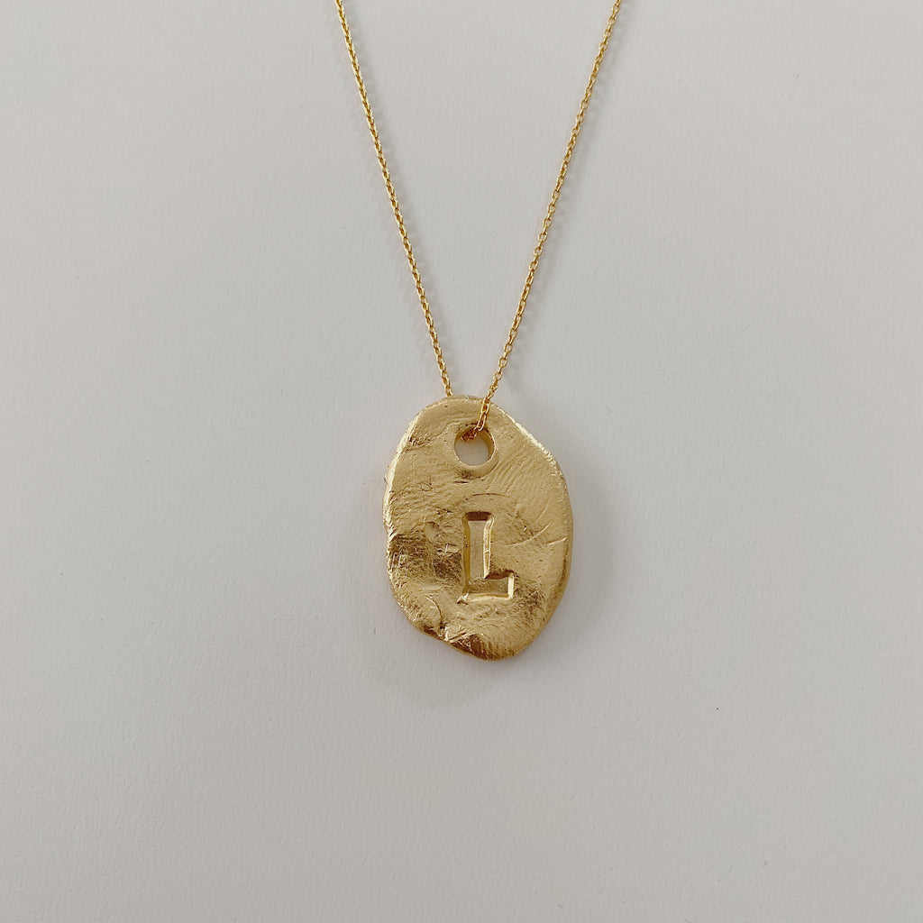 Colgante Letra Dorado