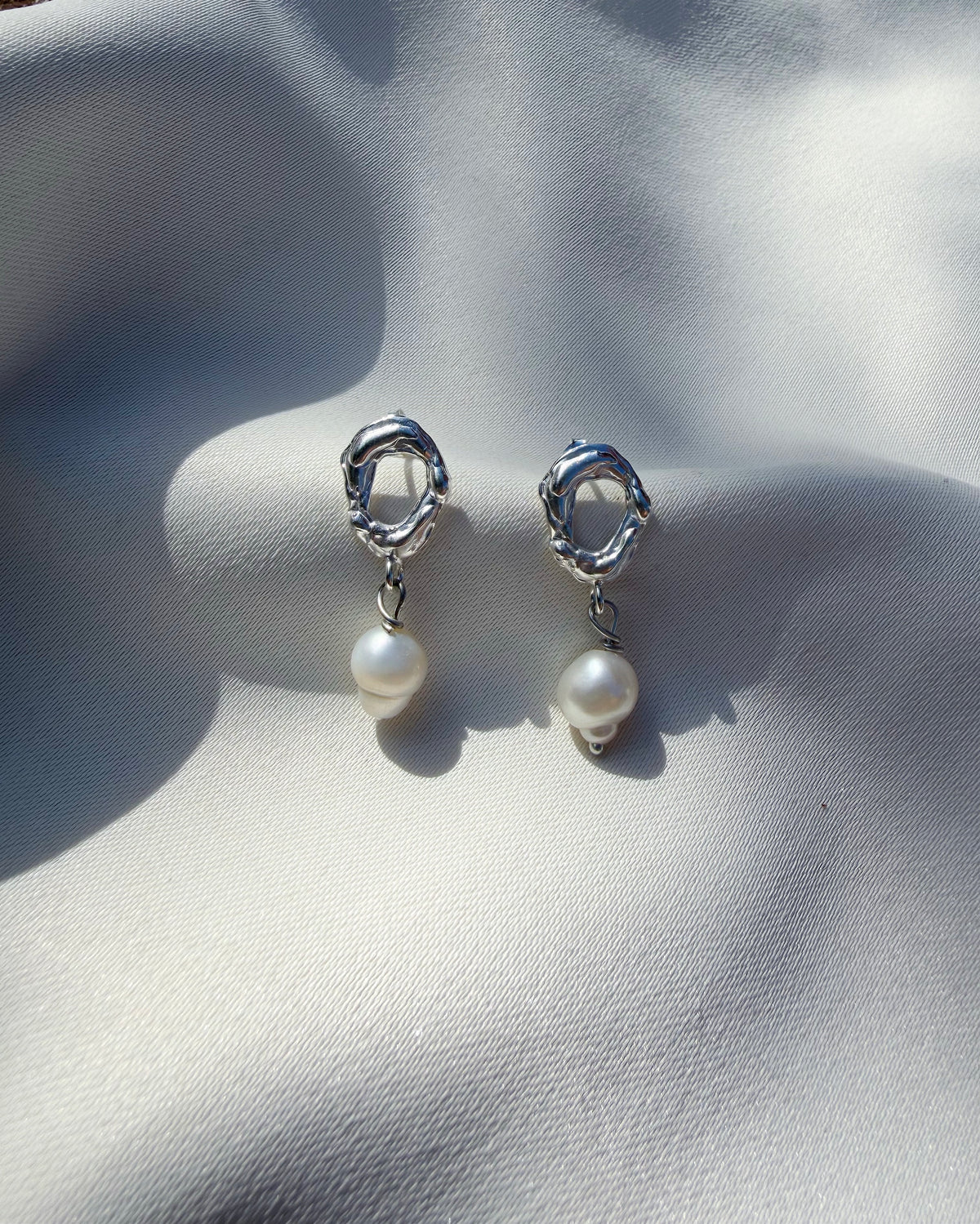 Pendientes Raíces Pequeño Perla