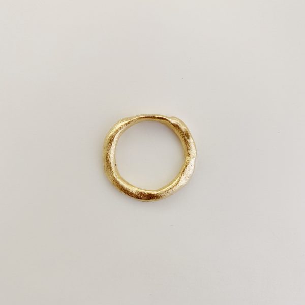 anillo-hecho a mano-dorado
